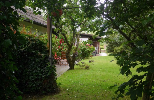 Wangerooge Apartment | Quiet, tidy holiday home with a large garden