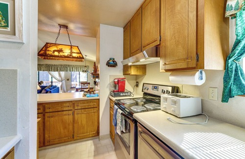 Truckee Cabin | Quiet Truckee Retreat w/Deck, 5 Mi to Donner Lake