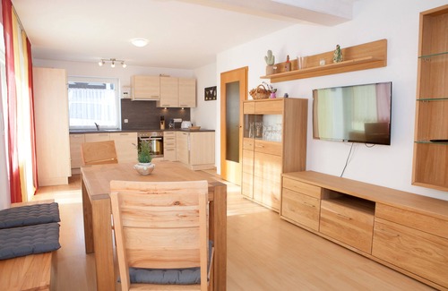 Fuessen Apartment | Quiet, TV, WiFi, terrace, lake, parking