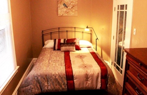 Ashbury Heights Apartment | Quiet Unit in Prime Area