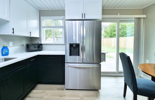 Vallejo House | Quiet Vallejo Home with Hot-Tub + Firepit