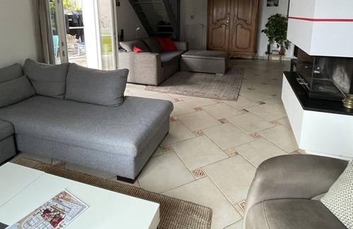 La Valette-du-Var Villa | Quiet villa on the slopes of Coudon (sea view) 15min from the beaches