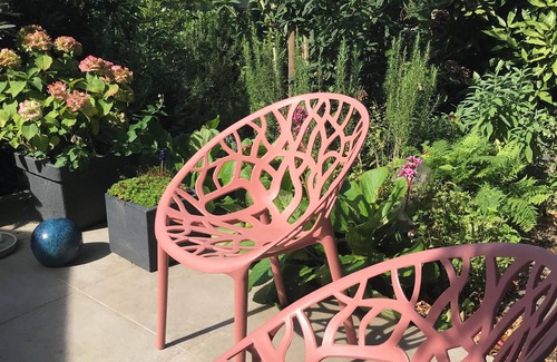 Leichlingen Apartment | Quietly located apartment with terrace and small balcony. Garden, 5 min by car to the train station.