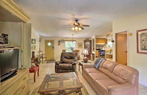 Quincy House | Quincy Home with Deck and Outdoor Patio Furniture
