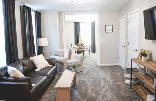 Quincy House | Quincy Quarters 2 - 2bdr, 2baths
