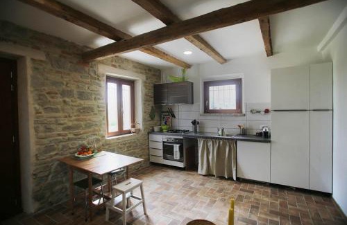 Serra de' Conti Apartment | Quindici Alberi Legnaia