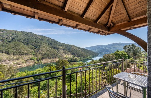 Rio Caldo House | Quinta da Carvalha quarto 2