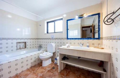 Alfarrobeira House | Quinta das AVES