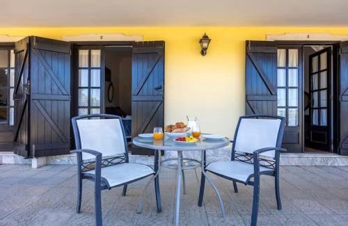 Alfarrobeira House | Quinta das AVES - Suite Familiar Nº 2