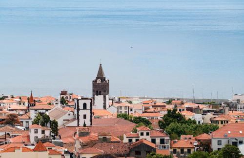 Imaculado Coracao de Maria Apartment | Quinta Deão I by An Island Apart