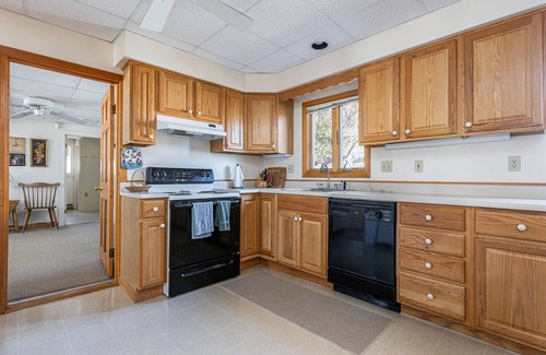 Scarborough House | Quintessential Pine Point Beach, Maine Rental!