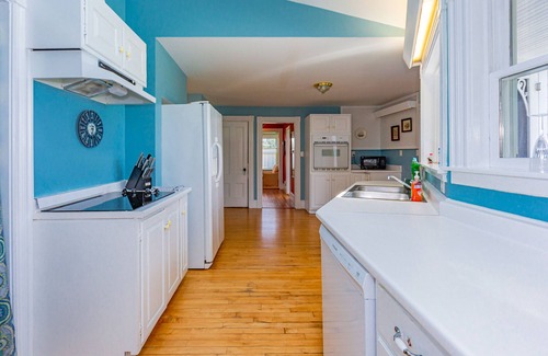 Prospect Harbor House | Quintessential Waterfront Cottage on Schoodic Peninsula - Near Acadia
