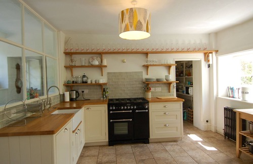 Hatch Beauchamp Cottage | QUIST COTTAGE, pet friendly, country holiday cottage in Ilminster