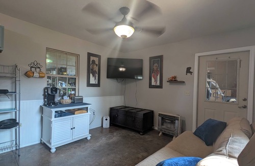 Centerville Apartment | Quite one bedroom apartment near Dardanelle Lake on 10 Acres
