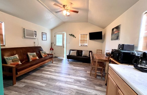 Matagorda Cabin | Quite peaceful cabin resort