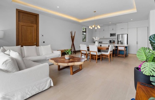 La Puntilla Condo | QUIYA: Luxury 2BR with 5 Pools & Beach Club