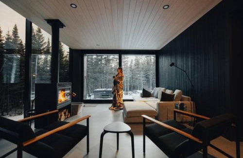 Petite-Riviere-Saint-Francois Villa | Réflexion Charlevoix - Maisons Miroirs