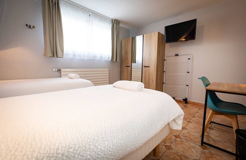 Villeneuve-Saint-Georges Hotel | résidence helios