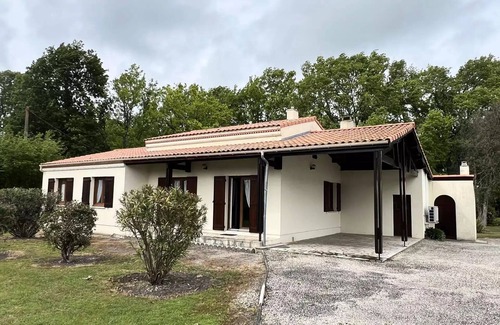 Saint-Vivien-de-Medoc Villa | Résidence 105-st Vivien De Medoc - 105 - Superbe maison avec son grand parc verdoyant