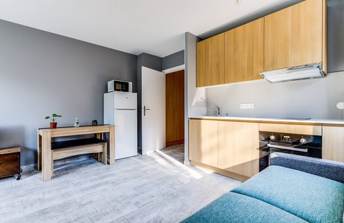 Aulnay-sous-Bois Apartment | Résidence 4T Immo/lit Double/canapé-lit Pour Maximum 4 pax