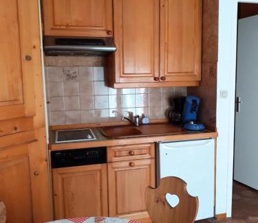 Valloire Apartment | Résidence Betelgeuse - Studio cabine 4 personnes 2 exposé Est MAE-8164