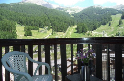 Les Orres Apartment | Résidence Cairn - Studio 4 Personnes vue Pistes