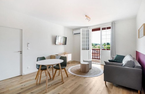 Cambo-les-Bains Apartment | Résidence Ker Enia Meublés de Tourisme