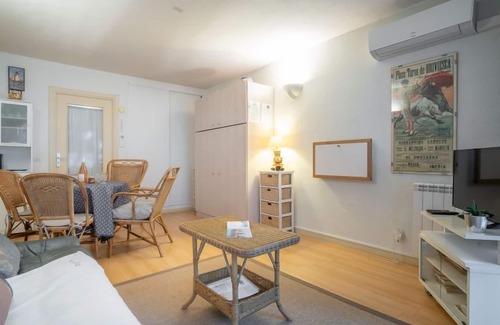 Boulouris-sur-Mer Apartment | Résidence Le Boréal by Interhome