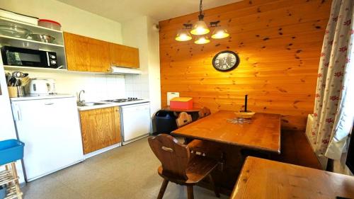 Vallouise-Pelvoux Apartment | Résidence Le Palatin - APPARTEMENT EN REZ DE CHAUSSEE AU PIED DES PISTES - 4/6 PERS MAE-9021