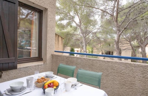 Boulouris-sur-Mer Apartment | Résidence Les Jardins d'Azur by Interhome