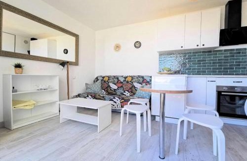 Port Leucate Apartment | Résidence Les Nefs Des Sables - APPT T2 CAB OU MEZZ 6 couchages PORT LEUCATE. Réf: 2NEF 45K4 MAE-5304