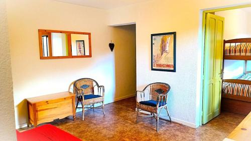 Vallouise-Pelvoux Apartment | Résidence Maison Pelmou-pelvoux - Jolie appartement T3 dans maison de pays pour 6 personnes avec balcon. MAE-6881