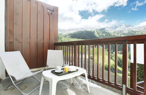Flaine Apartment | Résidence Odalys Référence Le Panoramic by Interhome