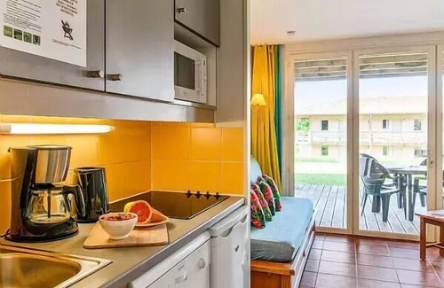 Jonzac Apartment | Résidence Pierre & Vacances Les Rives de la Seugne*** - Apartment for 7 people - 1 bedroom + 1 sleeping area - Terrace or balcony