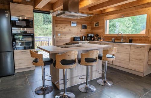 Les Orres Ski Chalet | Résidence Pramouton - Sublime chalet aux grands espaces de convivialité MAE-3591