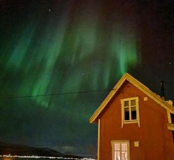 Lenvik House | Rødstua