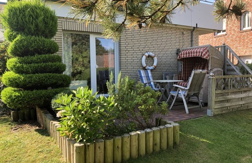 Borkum Apartment | Rückzug in die Natur: Gemütliche Ferienwohnung an den Borkumer Dünen