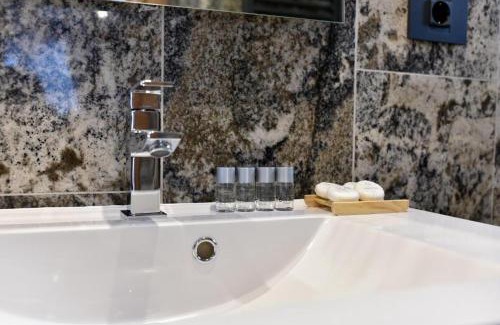 Predeal Apartment | R&B Studio