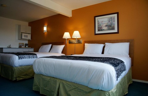 Camrose Hotel | R & R Inn & Suites