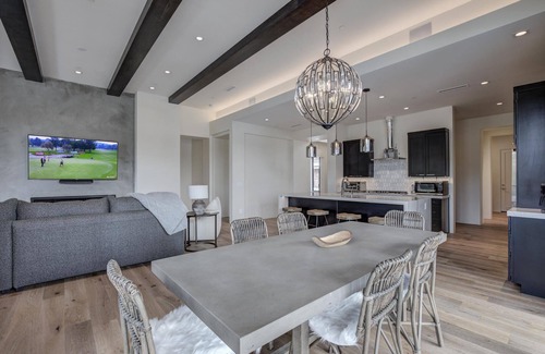 Payson Villa | R005 Villa 610 S. Valhalla