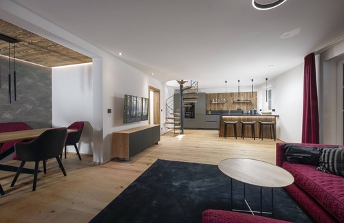 Bad Wiessee Apartment | R6 Tegernsee - Apartment TOP 10 in the 2. First floor with attic studio