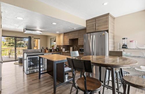 Park Meadows House | Racquet Club 18