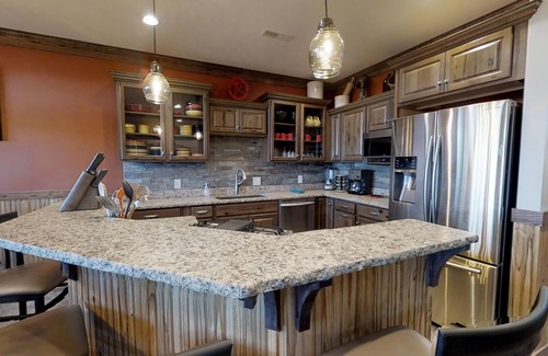 Snowshoe House | Radiant 8BR Rendezvous with Hot Tub by RedAwning