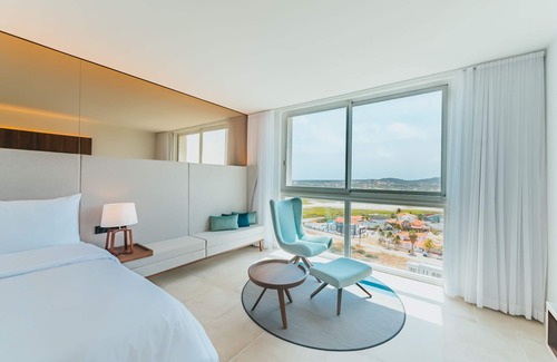 Palm Beach Hotel | Radisson Blu Aruba