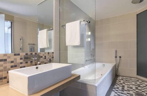 Sandown Hotel | Radisson Blu Gautrain Hotel