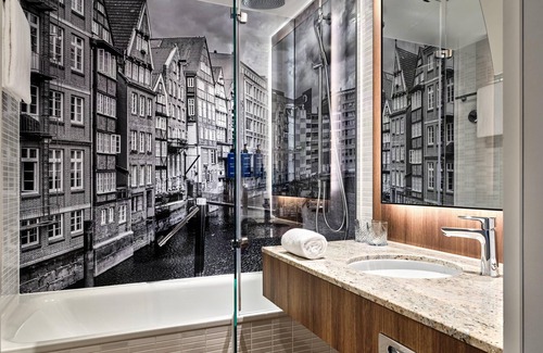 Fuhlsbuttel Hotel | Radisson Blu Hotel, Hamburg Airport