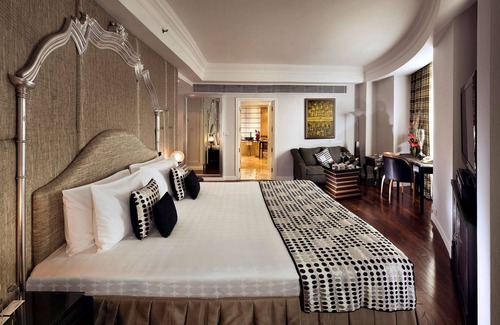 Sector 18 Hotel | Radisson Blu Hotel Noida