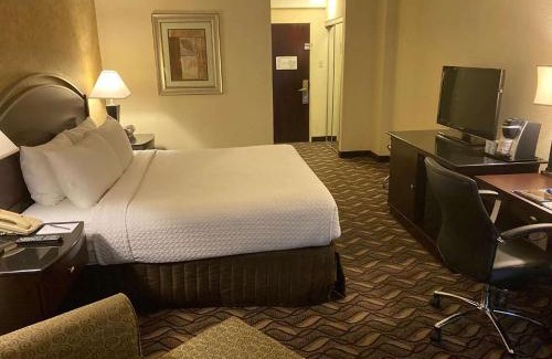 St. Johns Hotel | Radisson Hotel Austin - University