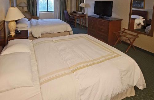 Cedar Rapids Hotel | Radisson Hotel Cedar Rapids