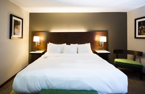 Covington Hotel | Radisson Hotel Cincinnati Riverfront